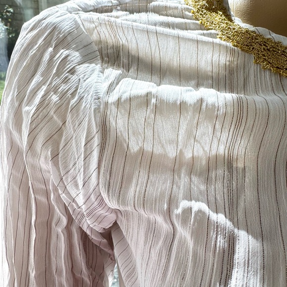 Cache White Tunic Size S Long Sleeve Gold Trim Crinkle Sheer Metallic Stripes - Picture 3 of 7